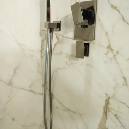 Trastevere Boutique With Gym And Steam Shower Apartamento